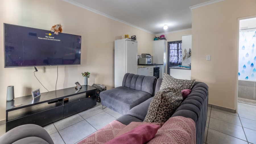 2 Bedroom Property for Sale in Parklands Western Cape